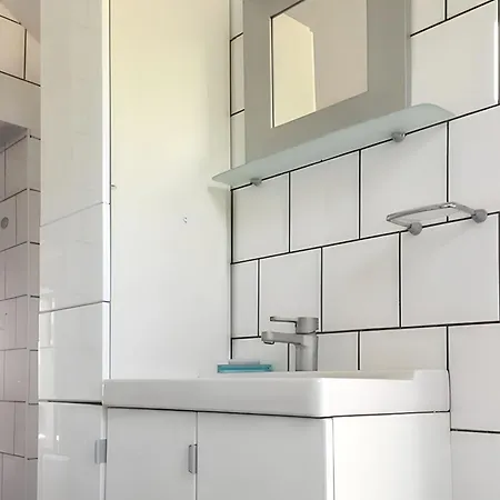 Maison Charmante A Avec Piscine Partagee בית נופש *