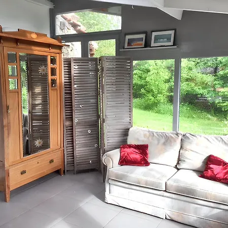 Maison Charmante à Avec Piscine Partagée * Charron (Creuse)
