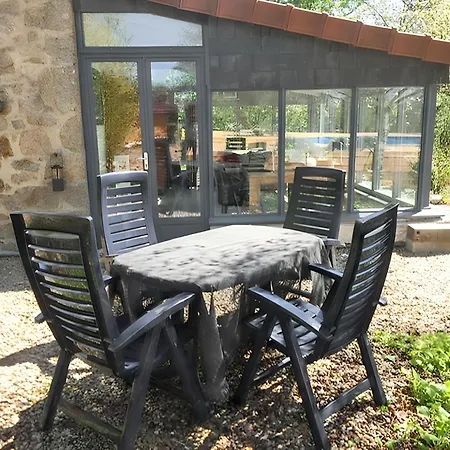 Maison Charmante A Avec Piscine Partagee Ferienhaus Charron (Creuse)