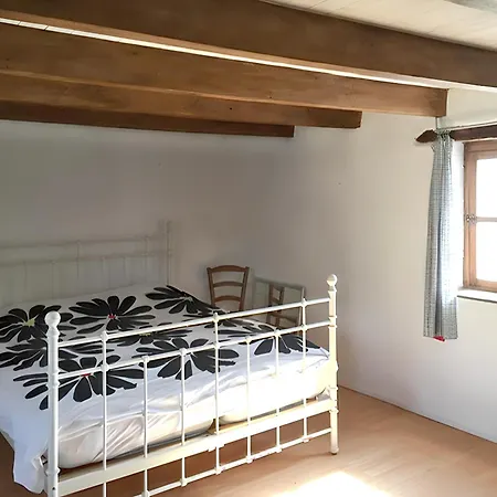 Maison Charmante à Avec Piscine Partagée *