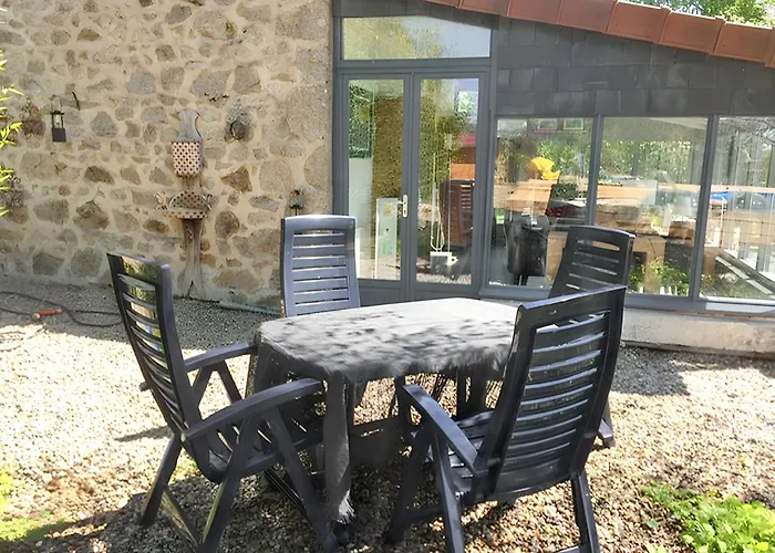 Ferienhaus Maison Charmante A Avec Piscine Partagee Charron (Creuse)