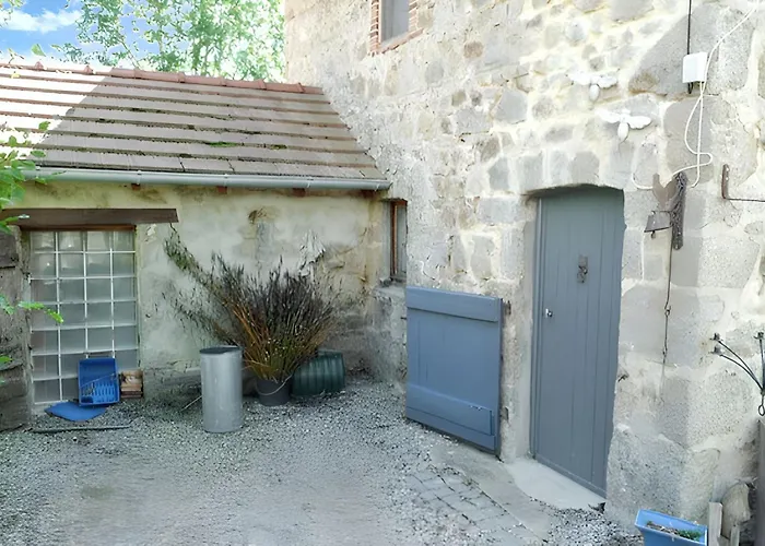 Maison Charmante A Avec Piscine Partagee *